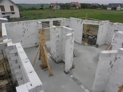 Benedykt 3 — realizacje 31