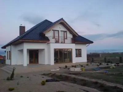 Benedykt 4 — realizacje 16