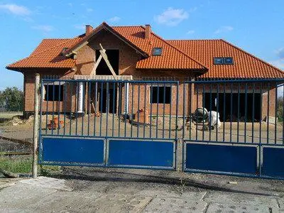 Benedykt 5 — realizacje 15
