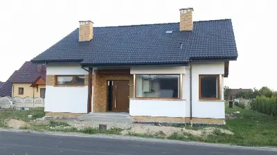 Dom dla trojga — realizacje 7