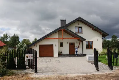 Pchełka z garażem — realizacje 1