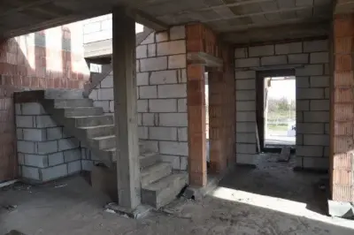 Szmaragd — realizacje 52